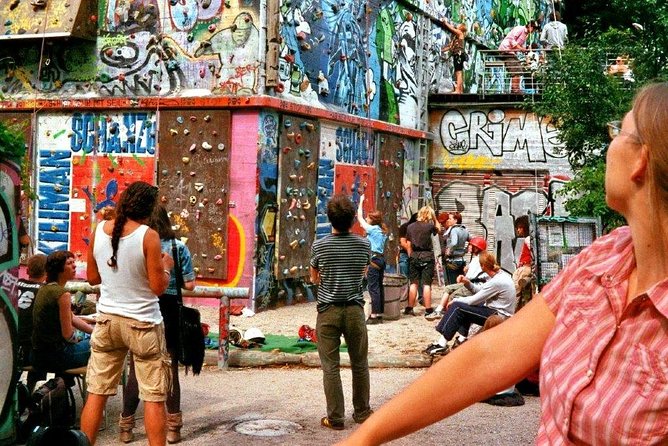Bicycle tour through the "other" Hamburg (min.4) - Price and Value: $40.52 for a City-Threaded Ride