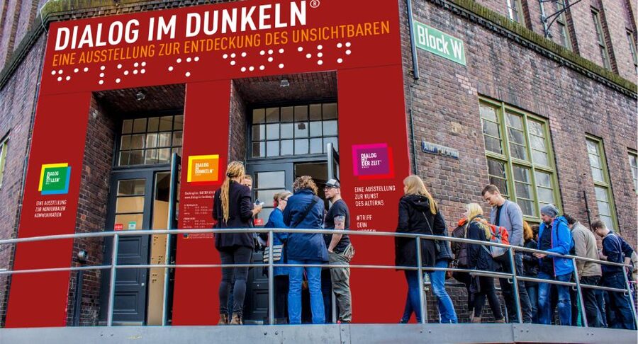 Dialog im Dunkeln (Dialogue in the Dark) - Who should book Dialogue in the Dark, and who might skip
