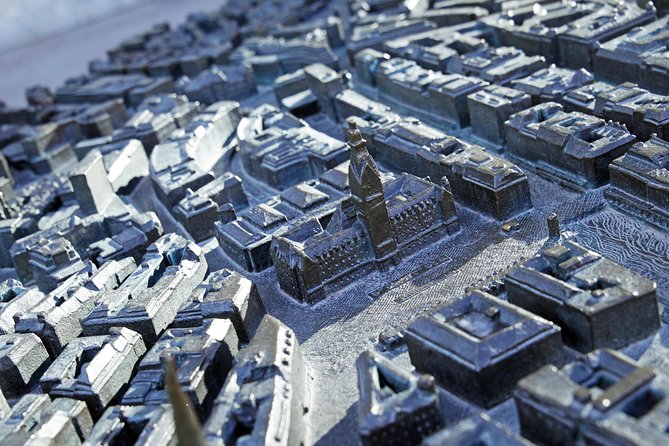 Discover Hamburg: Private Walking Tour - Why having a guide changes the walk (not just the route)
