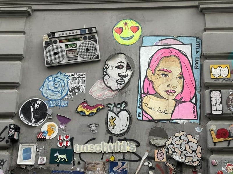 English guided insider tour through the Schanzenviertel - Should You Book This Schanzenviertel Insider Tour?