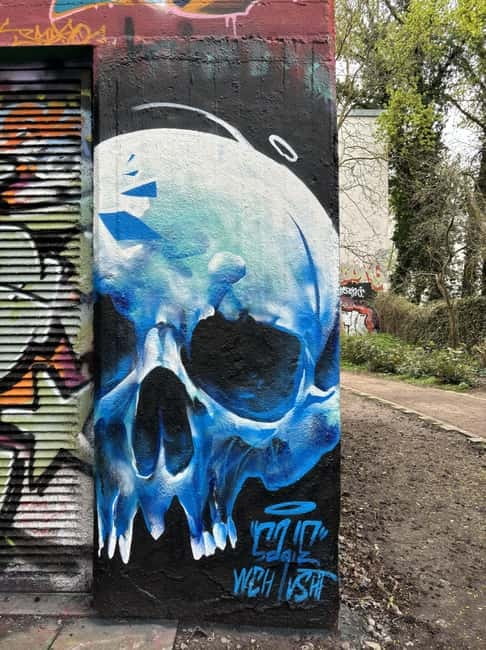 English guided insider tour through the Schanzenviertel - Price and Value: Is $31 Worth It for a 2-Hour Insider Walk?