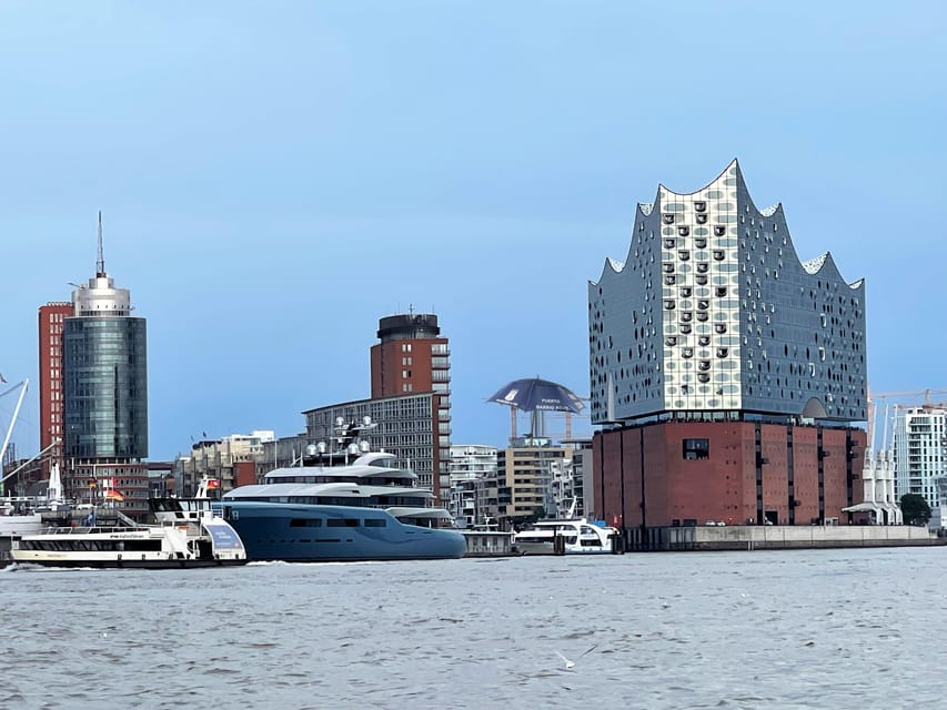 Free Tour: Port, Red Light District and Beatles. You decide how much to pay at the end - Hamburg Port: views, shipping stories, and why this city trades in scale