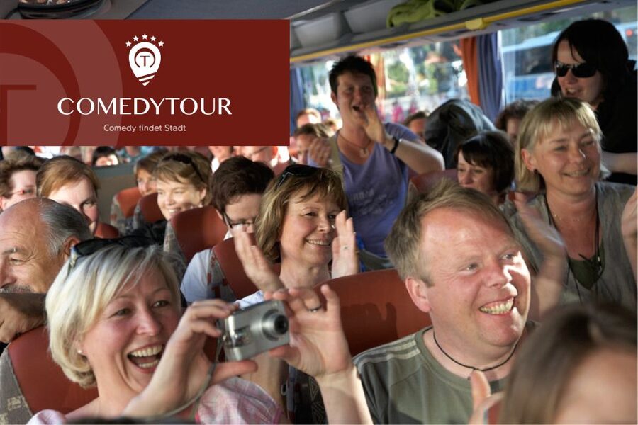 Hamburg: 1.5-Hour Comedy Bus Tour in German - Comedy and city facts, how the show stays useful