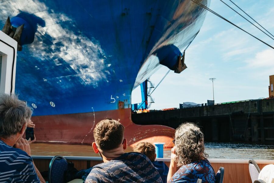 Hamburg: 1.5-Hour Harbor and Speicherstadt Day Cruise - Weather, Deck Comfort, and What to Bring in Hamburg