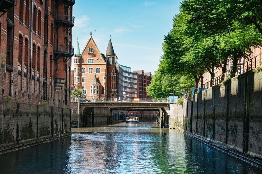 Hamburg: 1.5-Hour Harbor and Speicherstadt Day Cruise - Port Landmarks and Photo Stops: From Historic Ships to Submarines