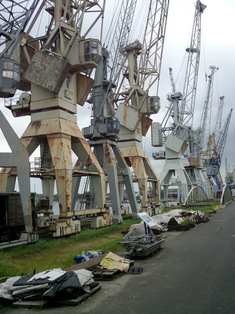 Hamburg: 1-Hour Harbor Cruise - Blohm & Voss and Tollerort: seeing industry up close without the lecture