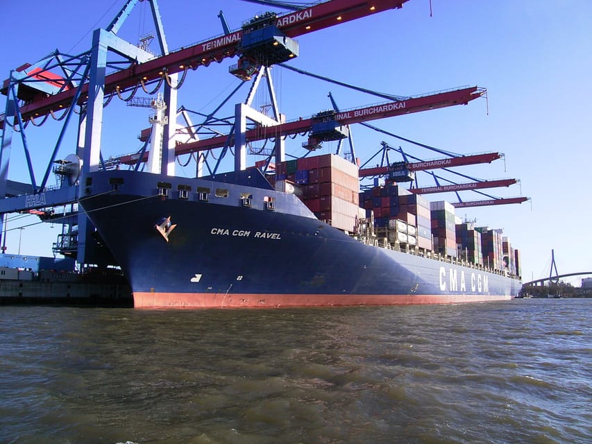 Hamburg: 1-Hour Harbor Cruise - Getting to St. Pauli Landungsbrücken, Bridge 2, without losing time
