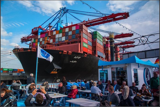 Hamburg: 1-hour harbor tour - Blohm & Voss and the shipyard story you can see, not just read