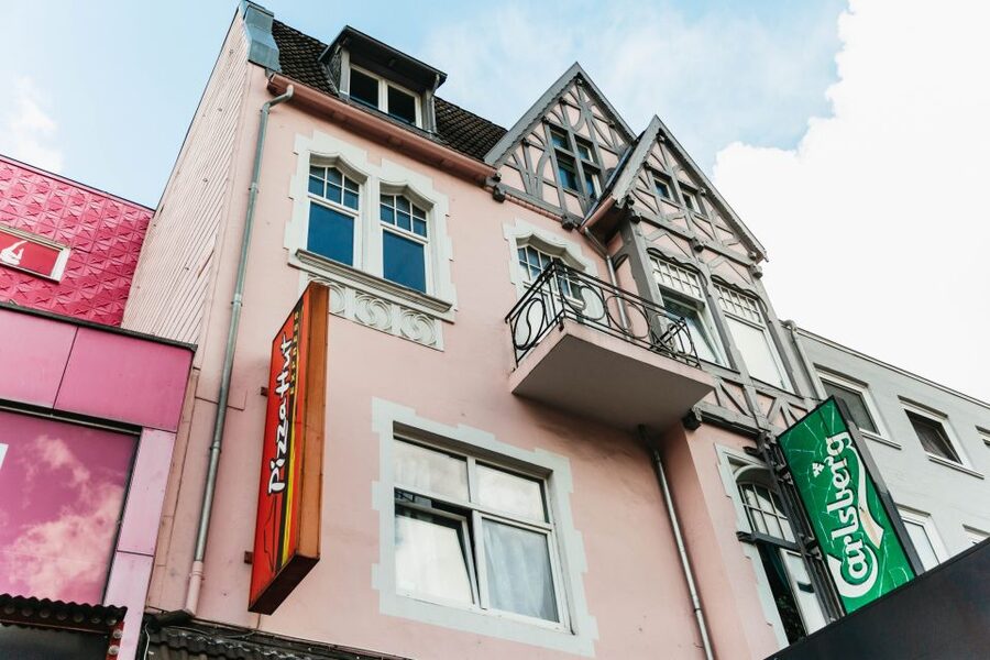 Hamburg: 2.5-Hour Beatles Music Tour - Live song interpretations: what the musician-guide adds
