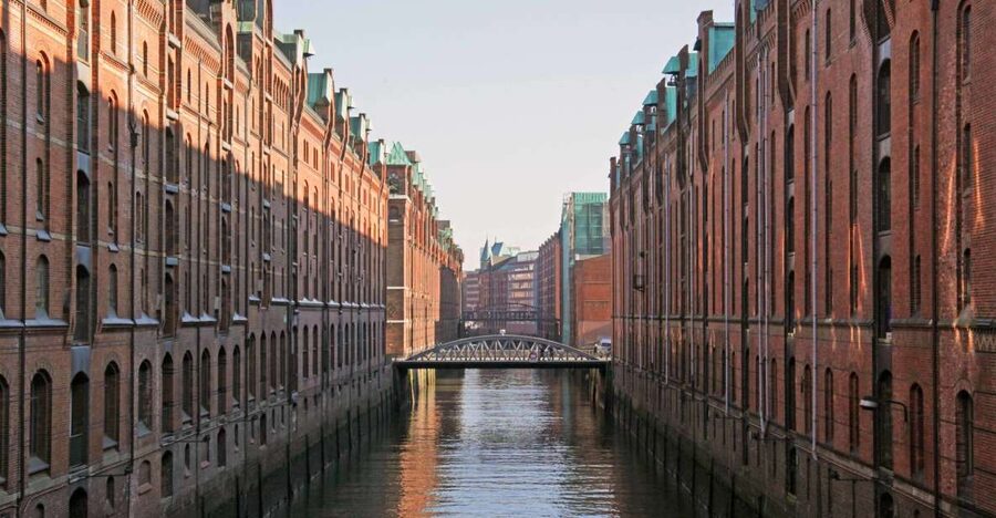 Hamburg: 2.5-Hour Discovery Tour - Rathaus and the 19th-Century Anchor for Hamburg’s Port Story