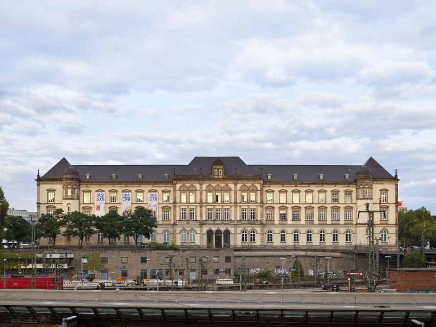 Hamburg: 3-Day Art Exhibition & Gallery Ticket - Price and value: what $40 buys across 6 big venues