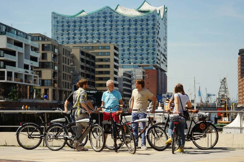 Hamburg 3-Hour Bike Tour - First impressions: Hamburg looks better at bike speed