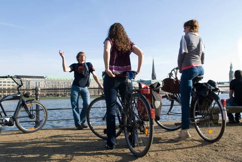 Hamburg 3-Hour Bike Tour - Getting rolling through St. Pauli, and why the start matters