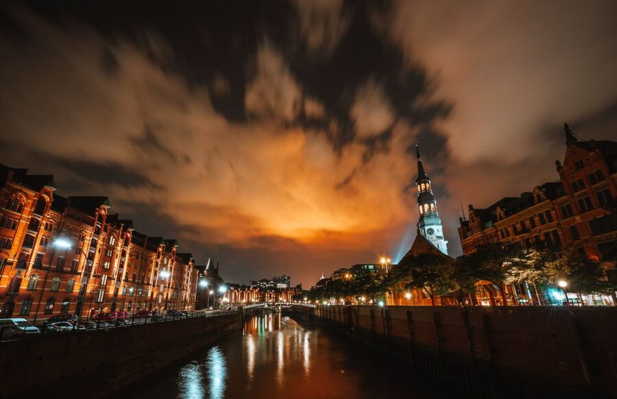 Hamburg: 90-Minute Evening Lights Harbor Cruise - 90-Minute Evening Lights: What You Actually See and Why It Works