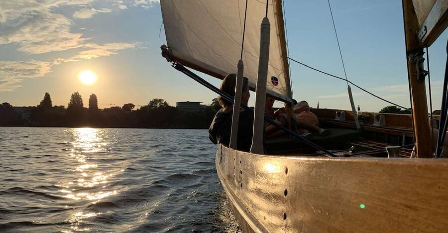 Hamburg: Alster River Sailboat Tour with Sundowner - Price and value: is $45 for a sundowner cruise a fair deal?