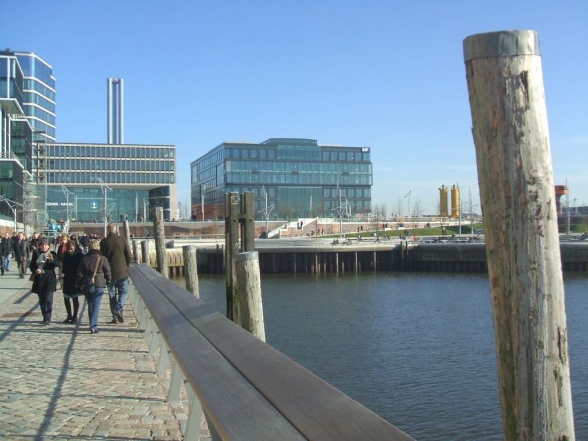 Hamburg: Bike Tour of the Speicherstadt & Old Harbor - Speicherstadt: cranes, old docks, and that warehouse-wall feeling