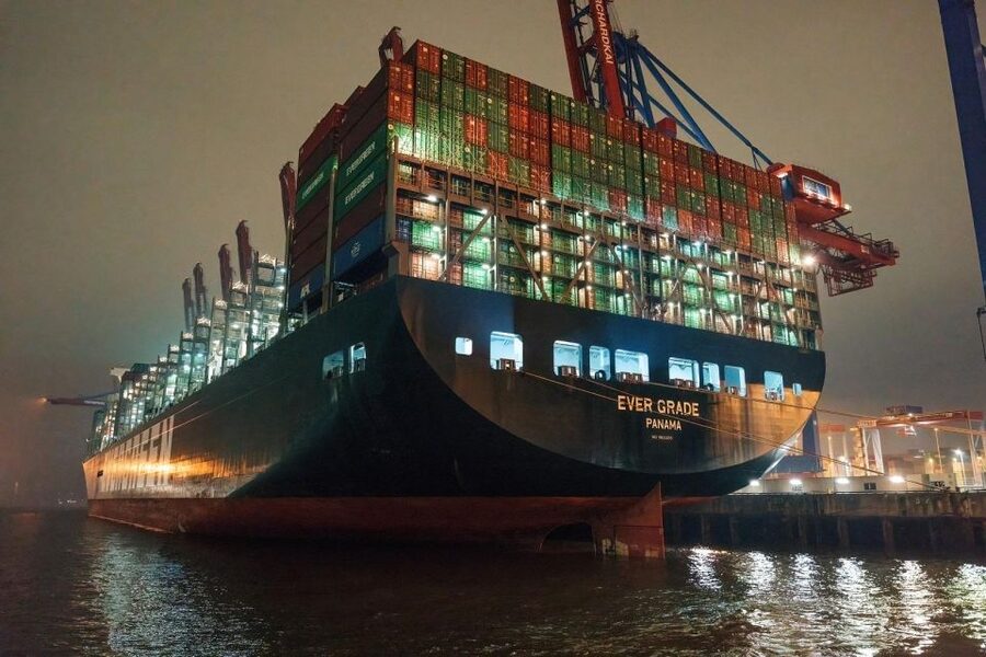 Hamburg Combi: 1,5h Evening Cruise & 2h Reeperbahn Tour - A smart two-part evening in Hamburgs Port and Reeperbahn