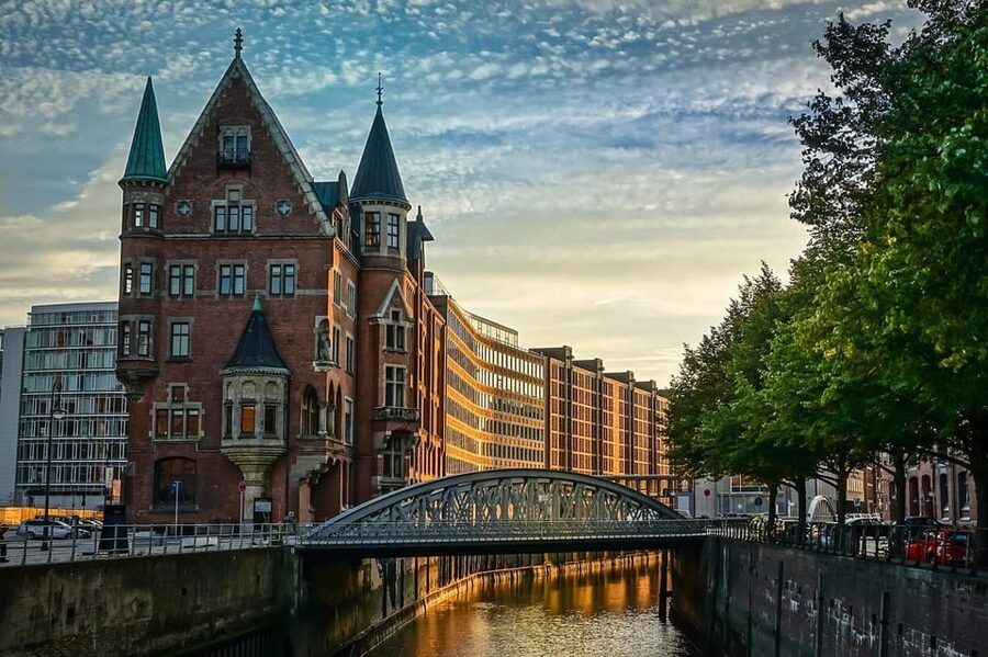 Hamburg: Discover Hamburg from landmark to landmark - Getting your bearings fast: a landmark-to-landmark route