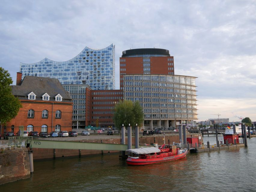 Hamburg: Elbphilharmonie Plaza Guided Tour - Plaza time: viewpoints, what to look for, and how to make the most of 1 hour