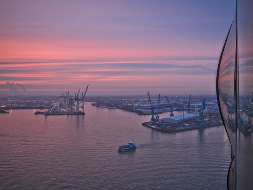 Hamburg: Elbphilharmonie Plaza, Highlights & Surroundings - Getting oriented at Kehrwieder 12 and finding your guide fast