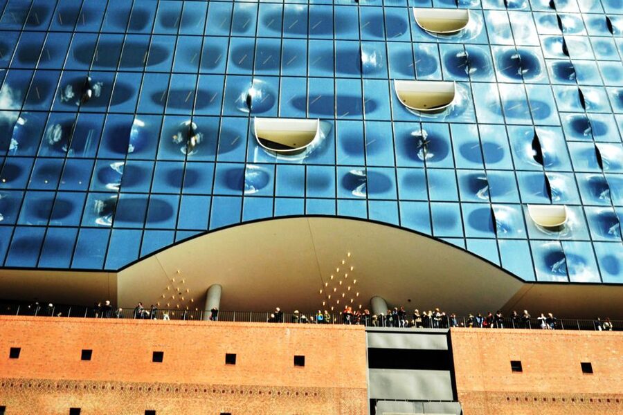 Hamburg: Elbphilharmonie Plaza, Highlights & Surroundings - Elbphilharmonie Plaza: harbor panoramas, city angles, and photo time that actually helps