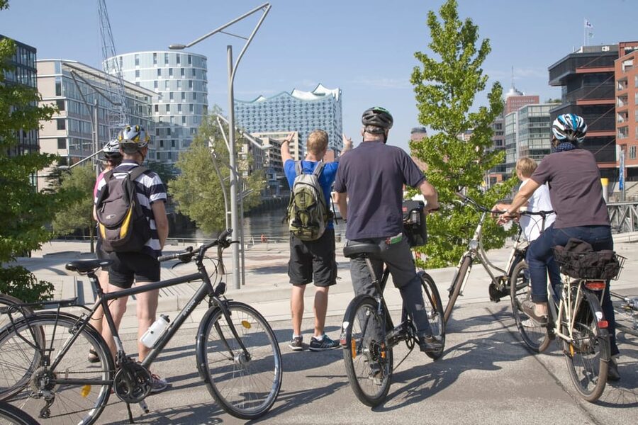 Hamburg: Guided Bike Tour - A detour to St. Michael’s Church for a classic landmark moment