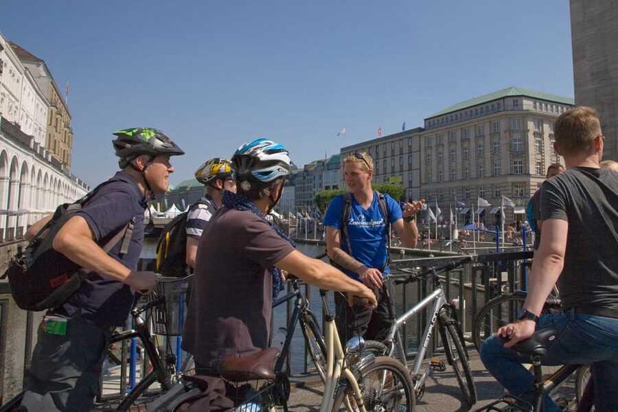Hamburg: Guided Bike Tour - How the guiding makes or breaks the ride
