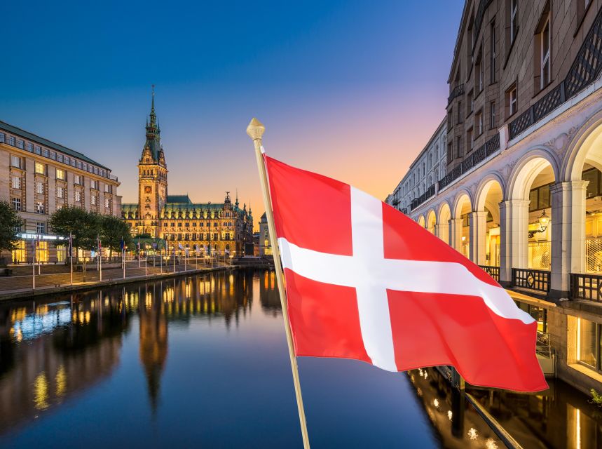 Hamburg: Guided Walking Tour in Danish - St. Nikolai Memorial, WWII Context, and Why Fire Shaped the City