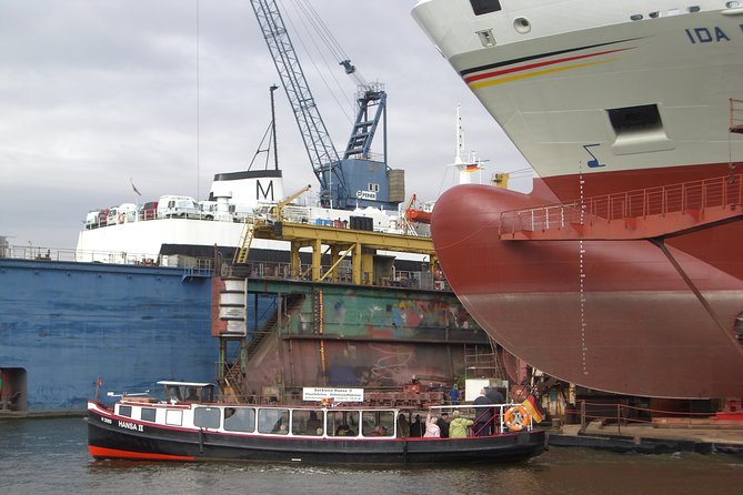 Hamburg harbor tour with a barge - Price and value: is 23.76 USD worth it for one hour?
