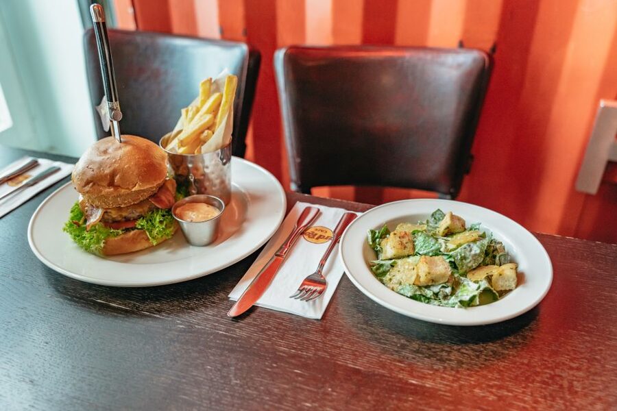 Hamburg: Hard Rock Cafe Skip-the-Line Meal - What the meal is actually like, from medium-well burgers to dessert