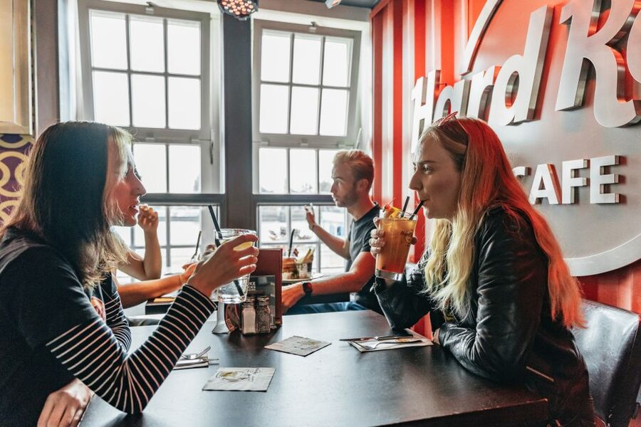 Hamburg: Hard Rock Cafe Skip-the-Line Meal - Price and value: does $36 per person make sense?