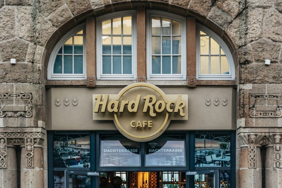 Hamburg: Hard Rock Cafe Skip-the-Line Meal - Location by the Elbe, plus why it helps your whole day
