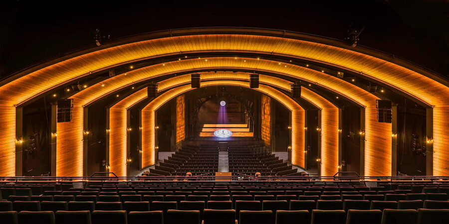 Hamburg: Harry Potter and the Cursed Child Theater - Intermission and the Open Bar package: how to plan your break