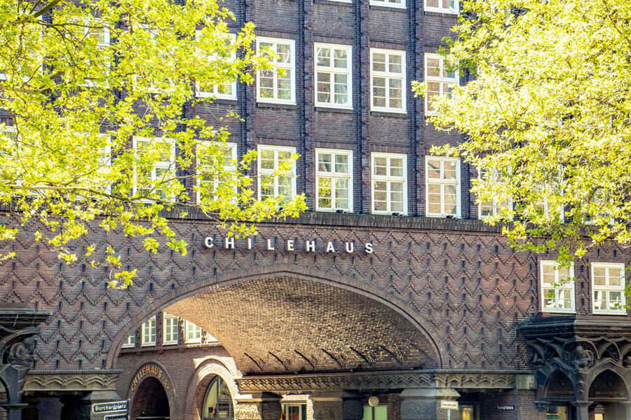 Hamburg: In the footsteps of the Beatles with a Local - How the guide blends band discovery, local history, and architecture