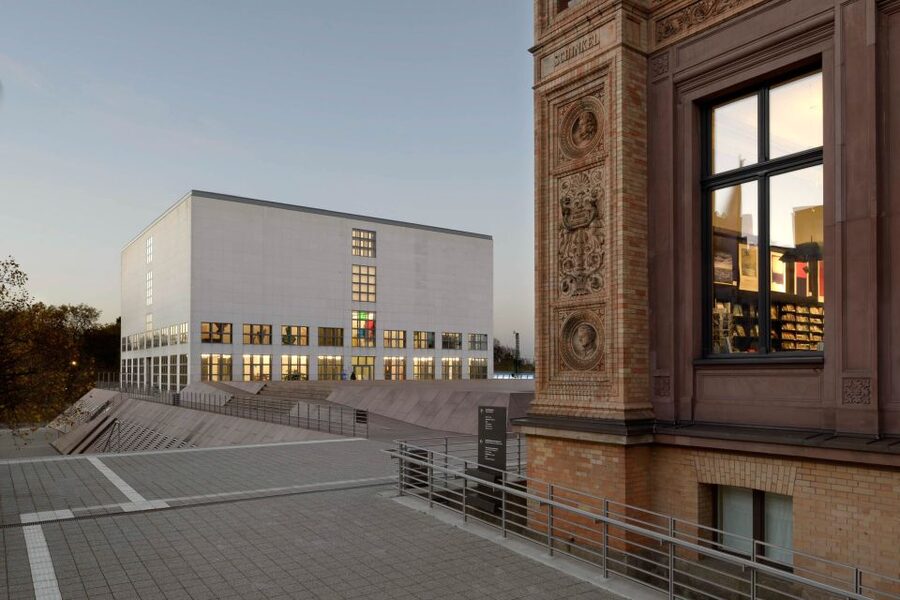 Hamburg: Kunsthalle Entrance Ticket - Old Masters: medieval painting to Renaissance nameplates