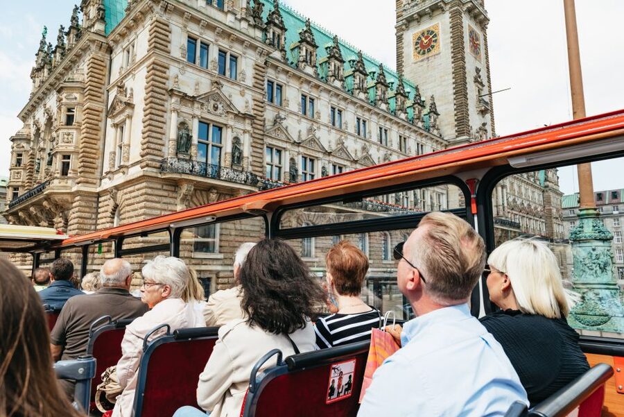 Hamburg: Line A Sightseeing Hop-On Hop-Off Bus Tour - Key things to know before you ride