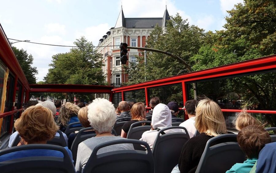 Hamburg: Line C Sightseeing Hop-On Hop-Off Bus Tour - How the yellow and red double-decker loop works in 1.5 hours