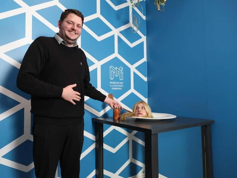 Hamburg: Museum of Illusions Ticket - Museum of Illusions Hamburg, 50+ exhibits that trick your senses