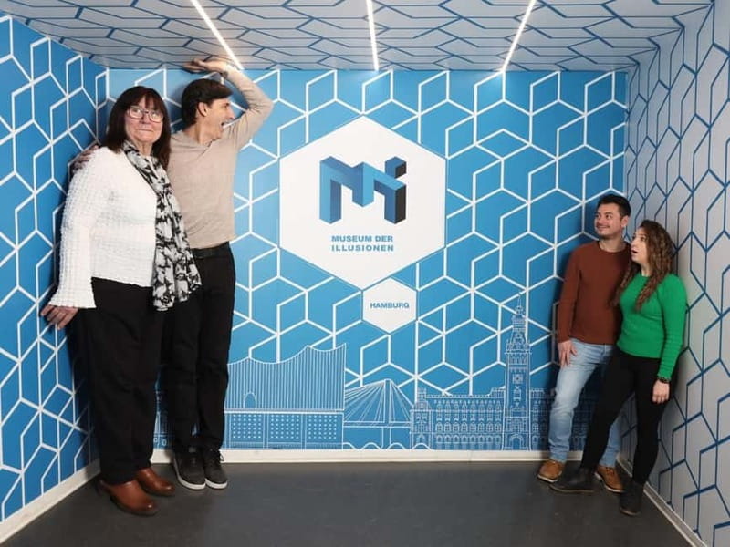 Hamburg: Museum of Illusions Ticket - Self-guided itinerary, a smart route through Brain Gym and the main halls