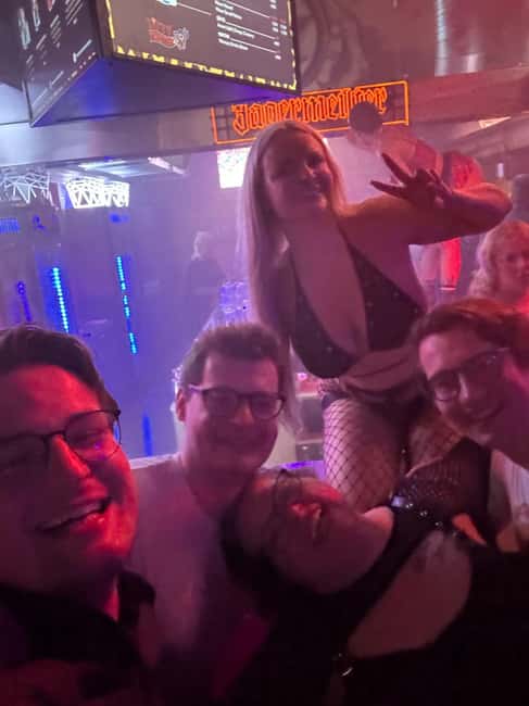 Hamburg: Neighborhood tour with a former dominatrix - After the walk: insider stories and an optional stop for more chatter