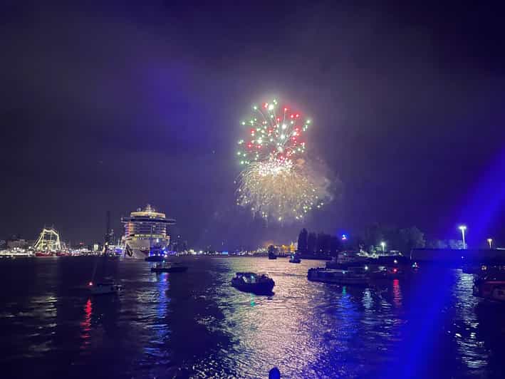 Hamburg: New Years Eve Harbour Cruise - The 2-hour sail: what you’ll see and how to make the most of it