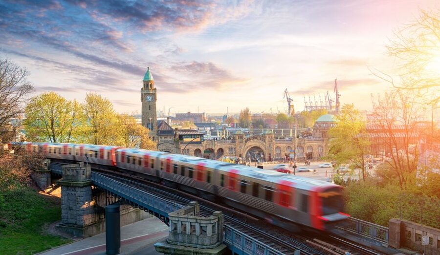 Hamburg: Old Town Highlights Private Walking Tour - Key highlights you should care about