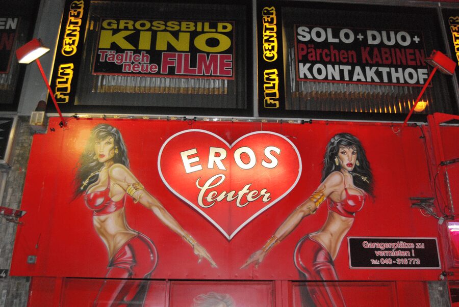Hamburg: Private 1.5-Hour Walking Tour of St. Pauli - Key Points You’ll Feel on This St. Pauli Tour