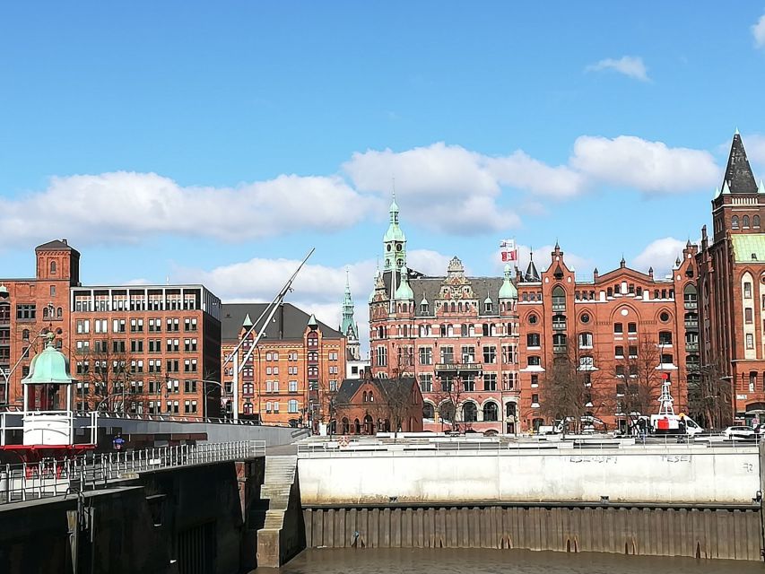 Hamburg: Private 3-Hour Guided Car Tour - Speicherstadt and HafenCity: from “gateway to the world” to the Elbphilharmony moment