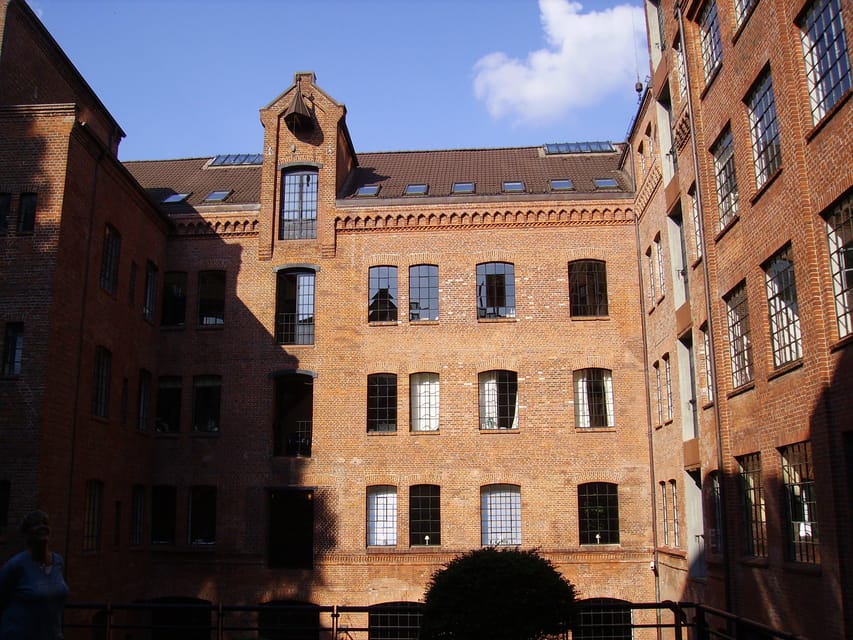 Hamburg: Private Tour - Schanzenviertel & Karolinenviertel - Starting at Sternschanze U-Bahn: a practical way to begin