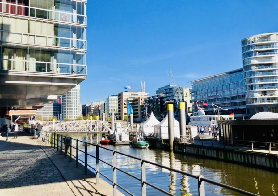 Hamburg: Private Tour UNESCO Speicherstadt and HafenCity - Museums Nearby, Mini Stops Everywhere, and How to Use the Timing