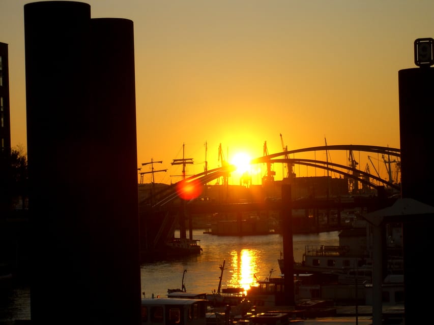 Hamburg: Private - Town Hall, Speicherstadt, Elbphilharmonie - The Real Value of a Private Hamburg Route