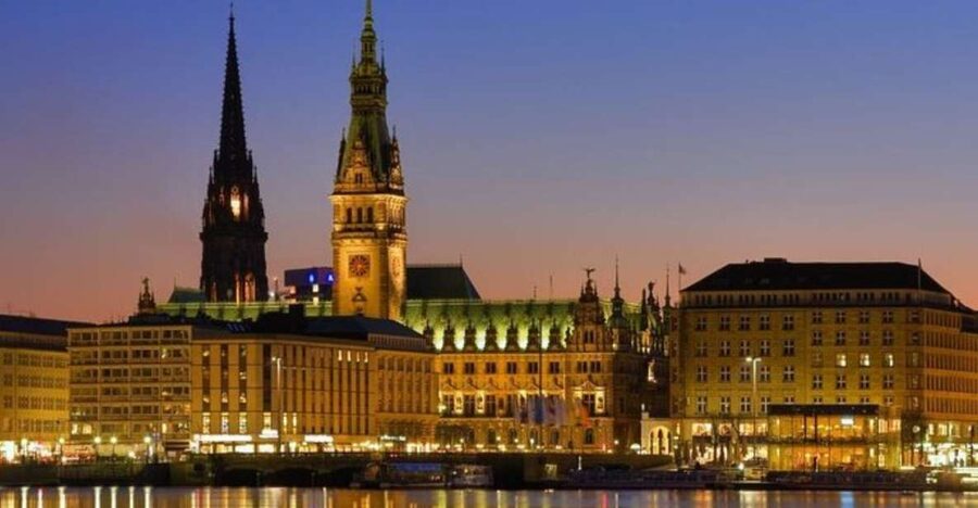 Hamburg : Private Walking Tour With A Guide (Private Tour) - Why a Private Hamburg Walk Feels Easier Than Going Solo