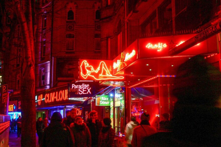 Hamburg: Reeperbahn Quickie, The Short & Sexy St. Pauli Tour - A 90-Minute Reality Check on Hamburg’s Reeperbahn Scene