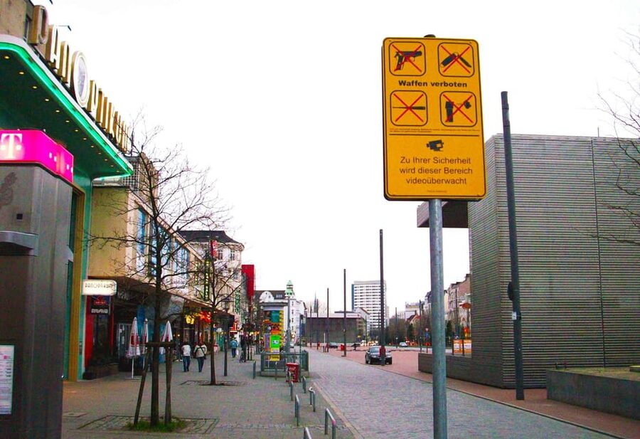 Hamburg: Reeperbahn & St. Pauli by Day - Millerntorplatz to Davidwache, a working district with a sharp edge